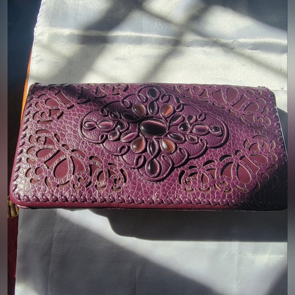 Brighton Anju Masterpiece Collection Leather Shoulder Bag - Picture 3 of 12